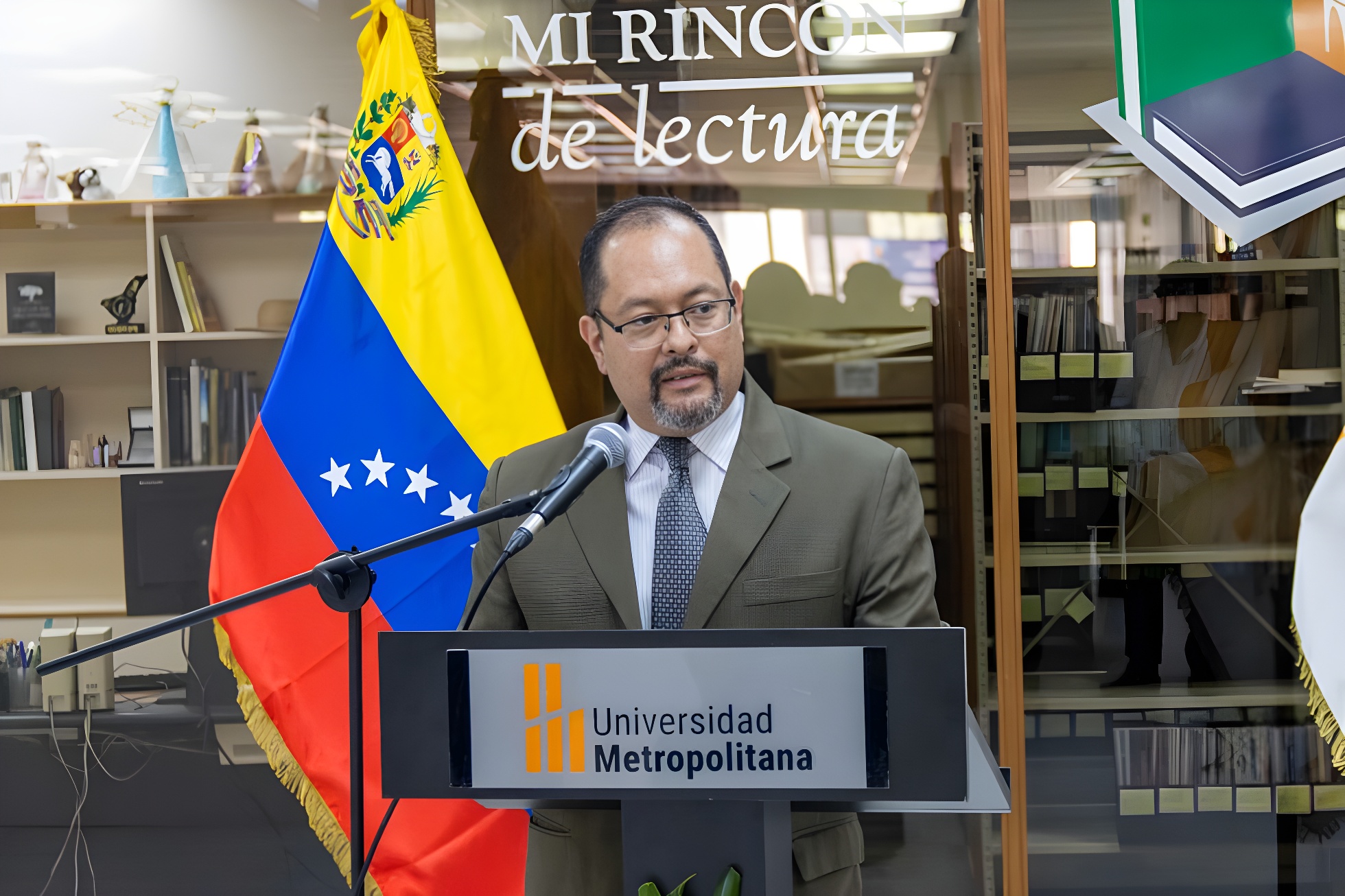 Biblioteca Pedro Grases Significados esculpidos: la estatuaria heroica como referente de la identidad nacional