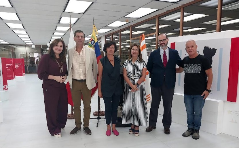Biblioteca Pedro Grases Embajada de Polonia inauguró en la UNIMET exposición “Mamá, no quiero más guerra”